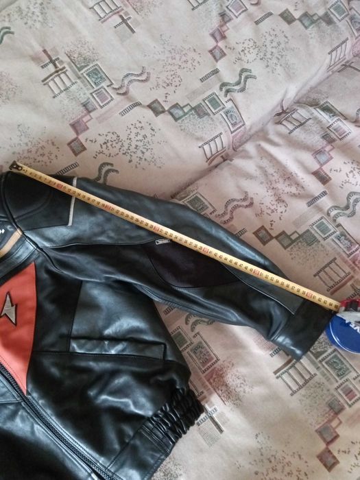 Мото куртка шкіряна