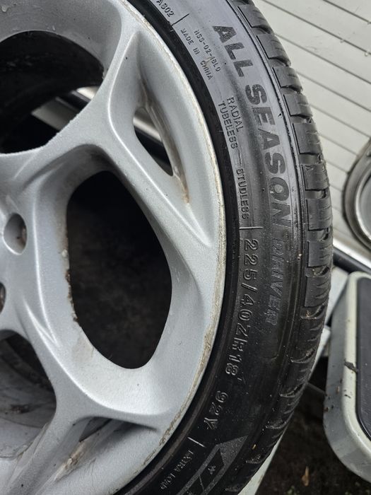 Koła aluminiowe wielosezonowe 225/40 R18 Renault