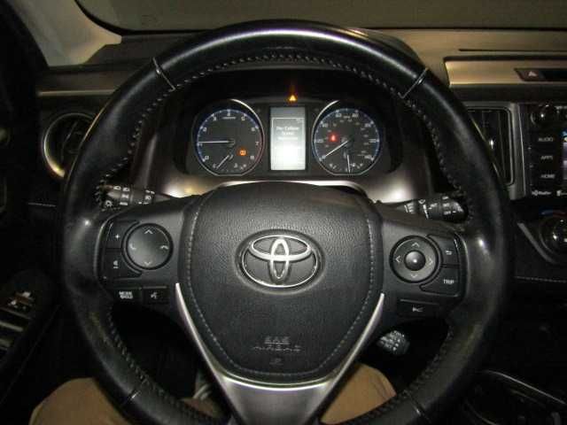 Toyota RAV4 XLE 2018