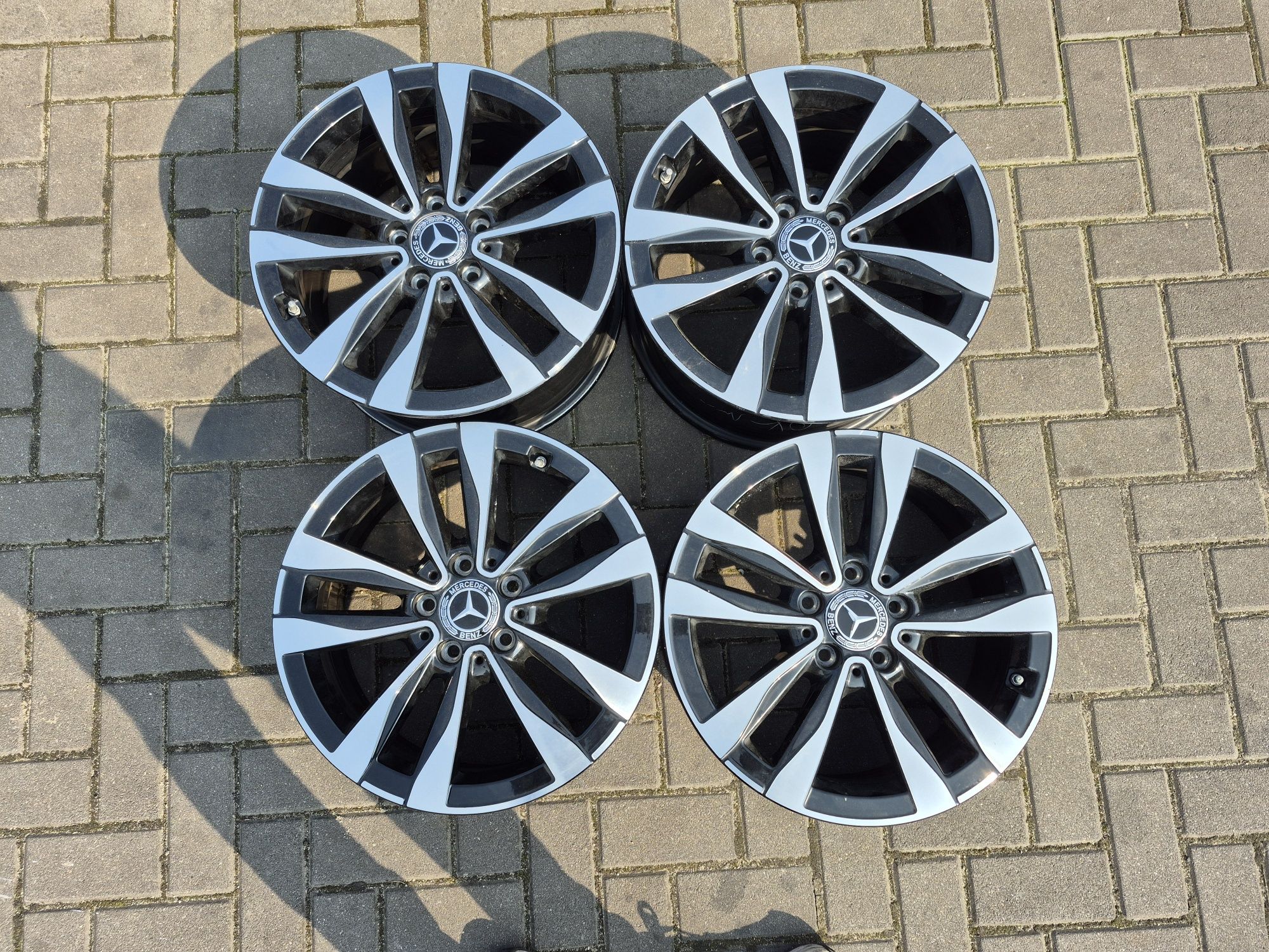 Felgi Alu Oryg MERCEDES CLK z Czujniki 2xSzerokość 5x112 17 Cali 7J 8J