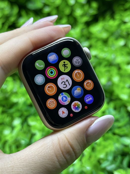 Apple Watch SE3, 44mm, Starlight | Епл Вотч СЕ3, 44мм, белые