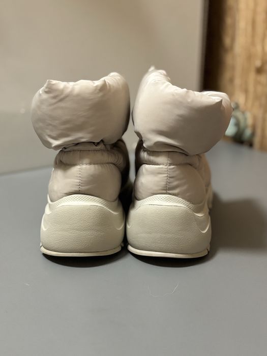 Зимові чоботи дутики H&M