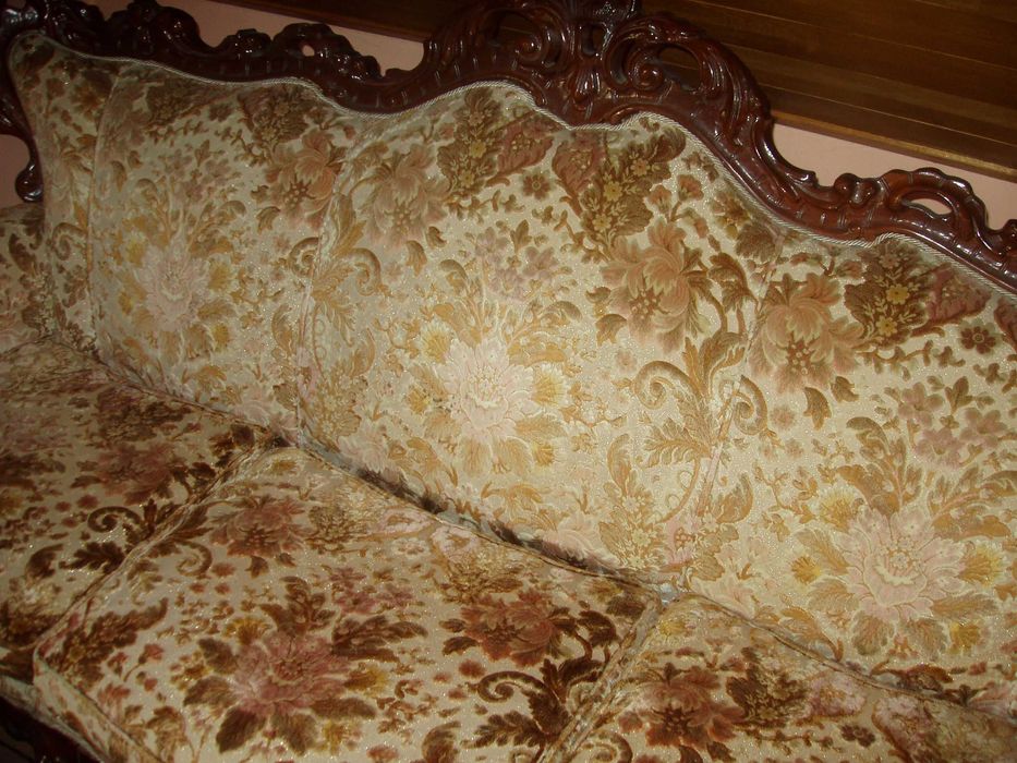 Kanapa - sofa rzeżbiona