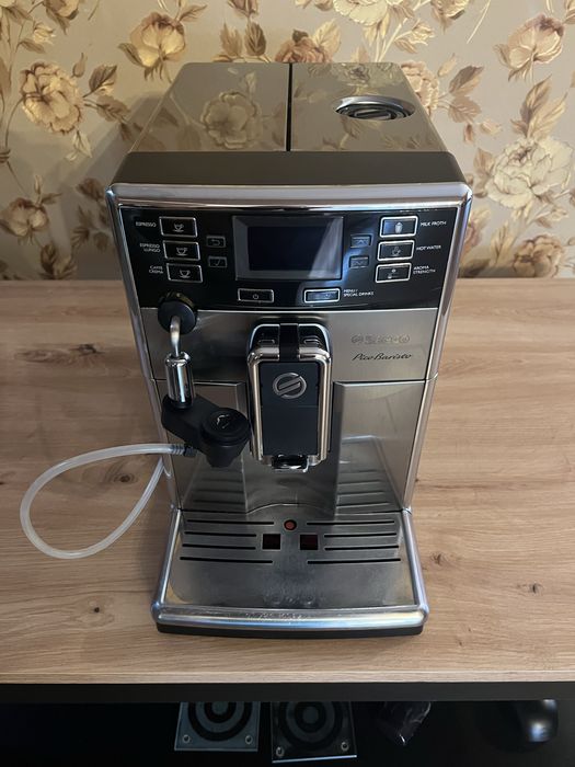 Кавомашина,кавоварка,еспрессо,капучіно Saeco PicoBaristo