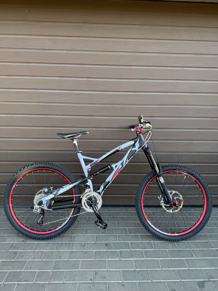 YT Industries Wicked *JAK NOWY* [dirt, enduro, full, dh, slope, jibb]