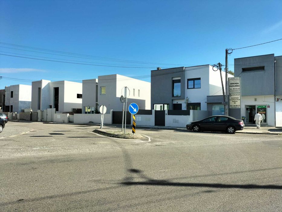 Moradias Isoladas T4 Novas Arquitetura Moderna Aguada de Cima Águeda