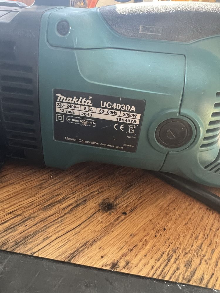 Цепная пила Makita UC4030A