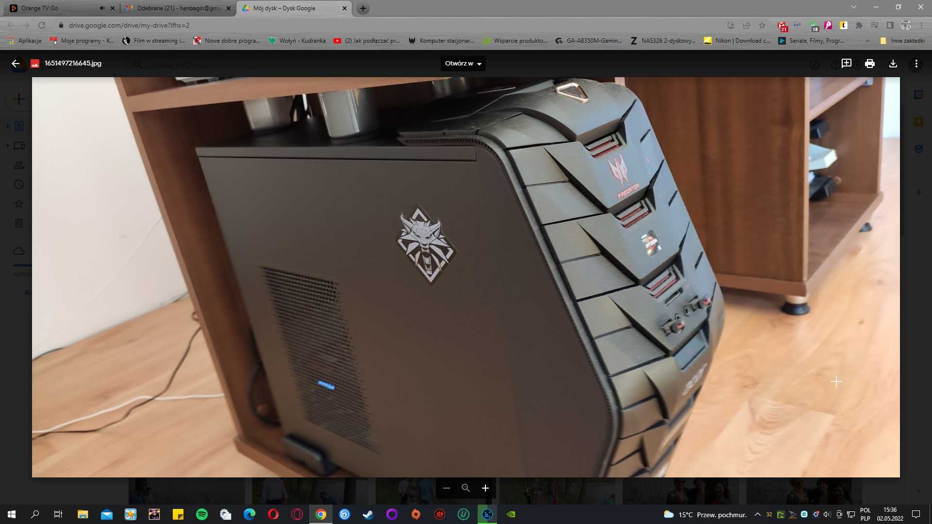 Komputer gamingowy + monitor 32 cale