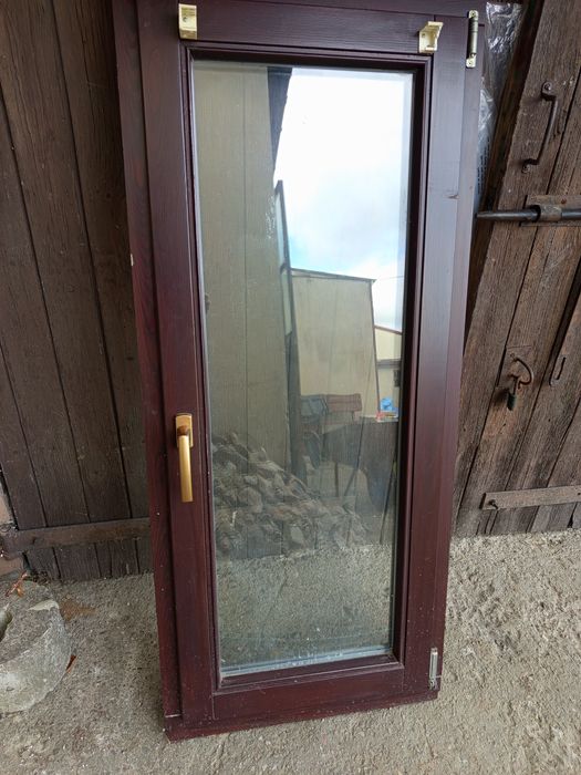 Okno zewnętrzne brązowe dreeniane