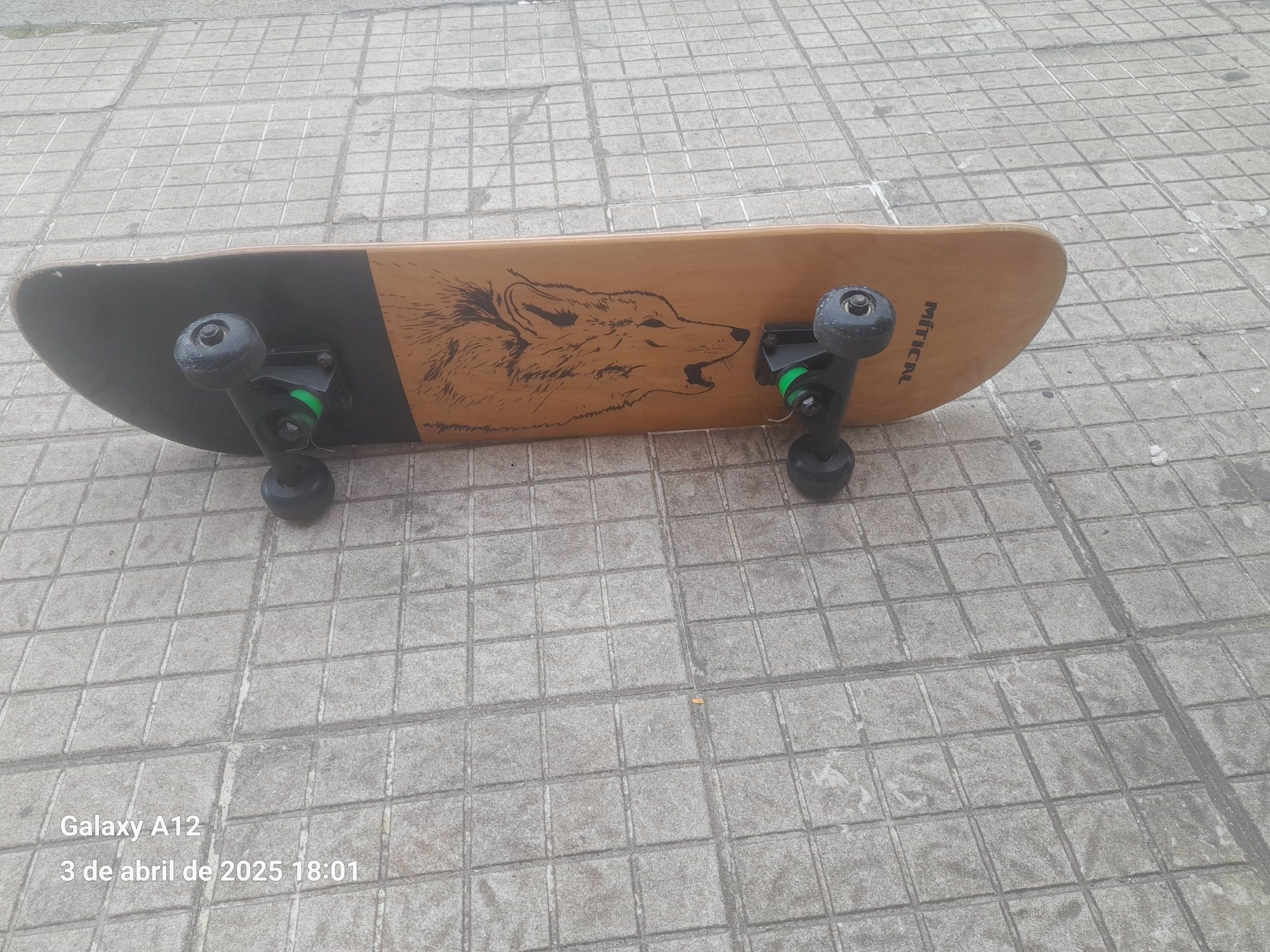 Skate Mitical xxxxx