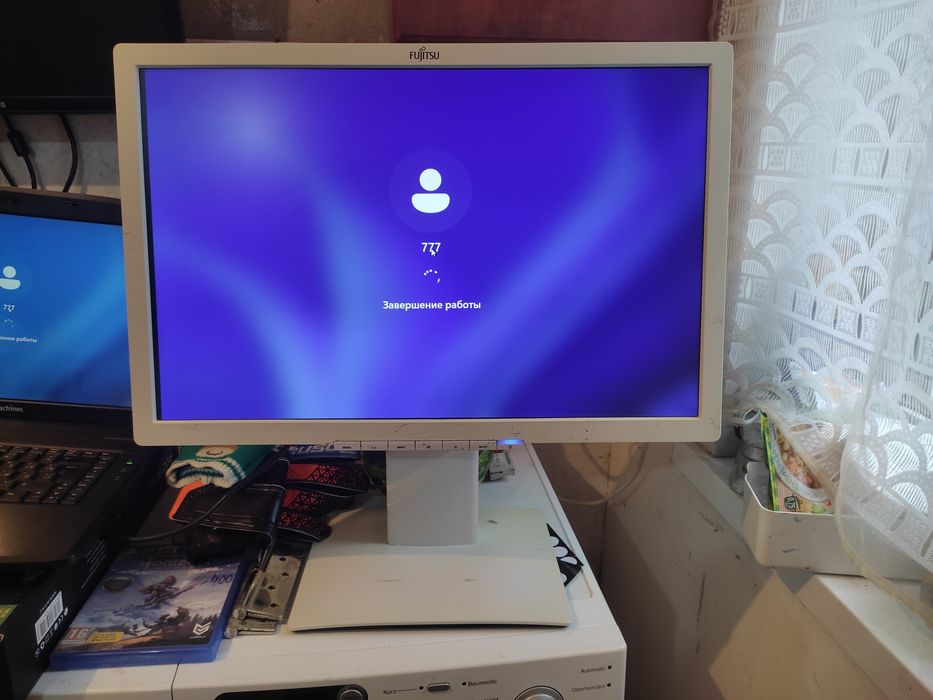 Купіть великий монітор Acer i фуджвітсу 22" екран.є динаміки