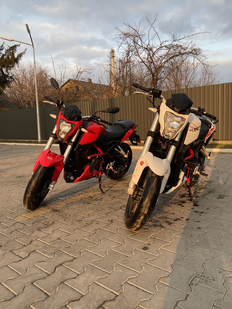 Продам Benelli tnt250