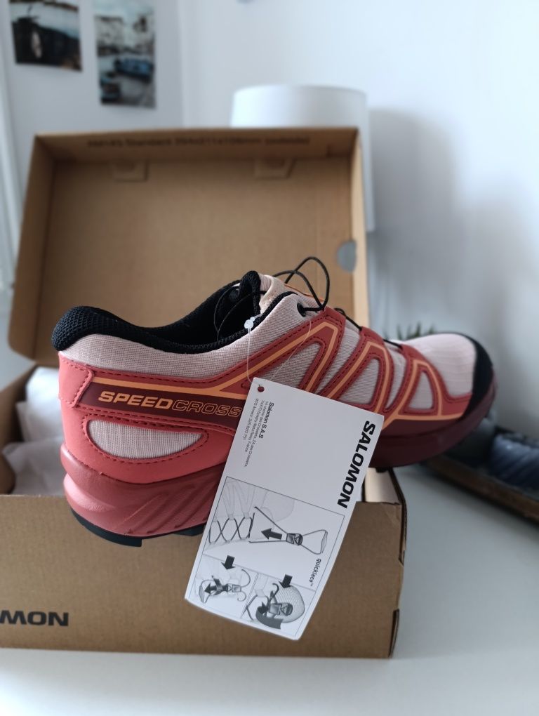 nowe buty trekkingowe Salomon speedcross rozmiar 39 pudełko metka