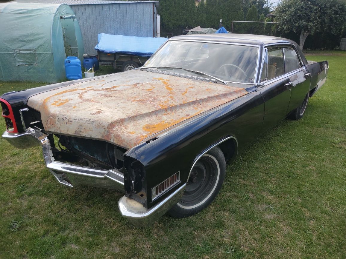 Cadillac sedan DeVille