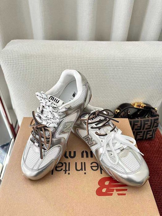 NewBalance_x _MIUMIU_Srebrny R.37