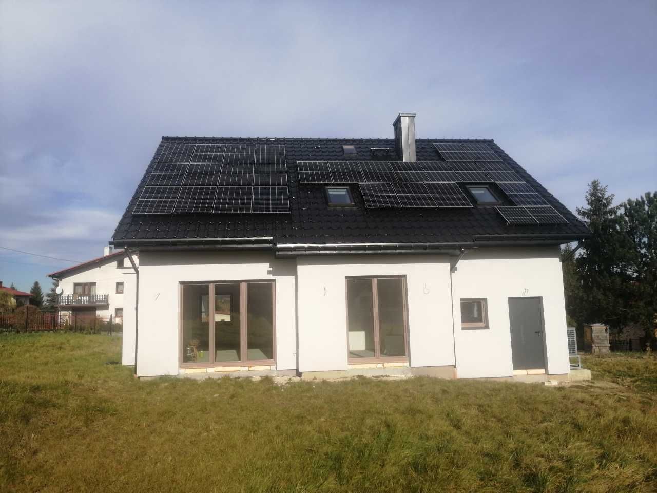 Kompletna fotowoltaika o mocy 10kW z magazynem energii 15kWh, dachówka