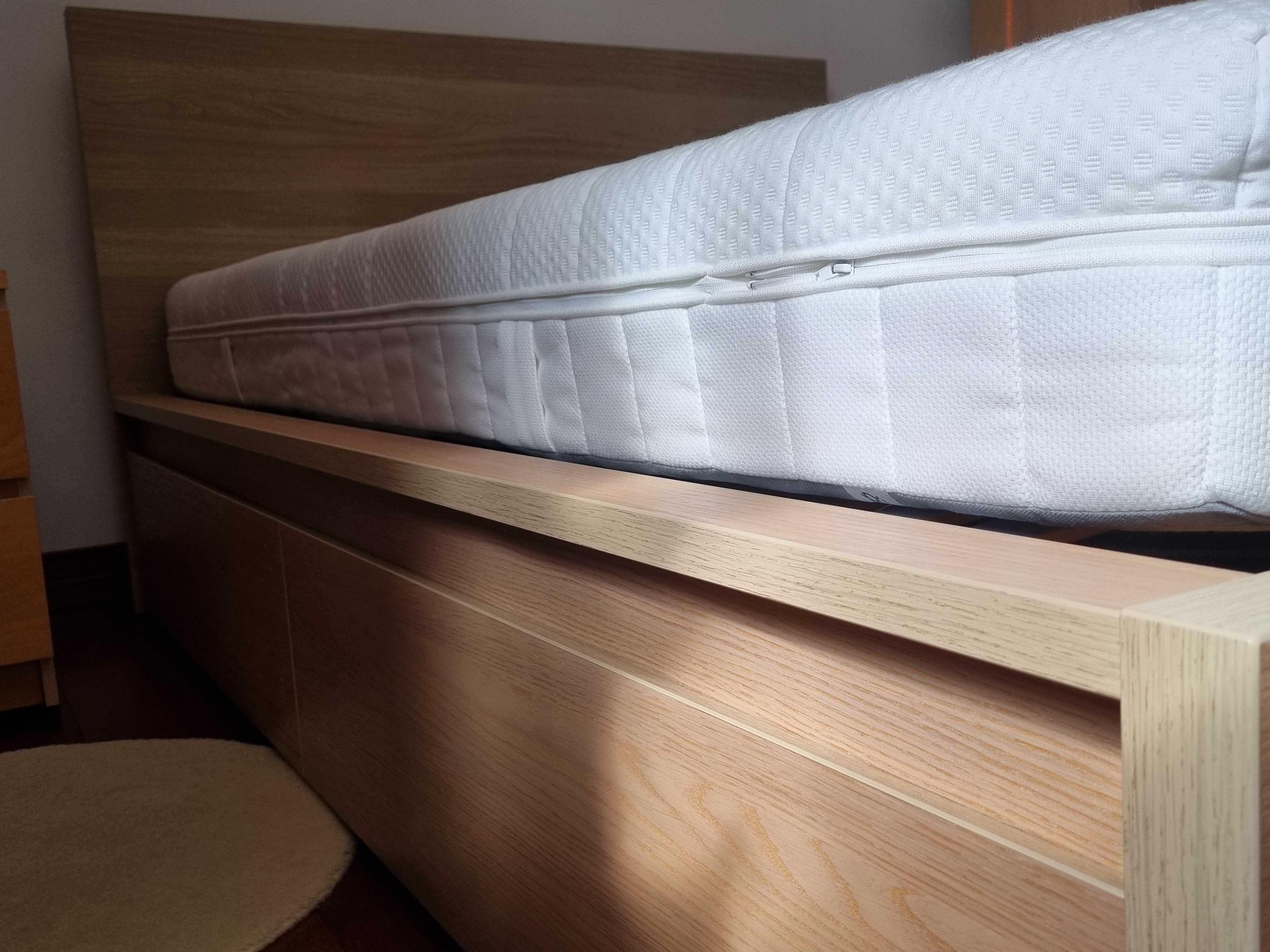 Cama casal 140x200