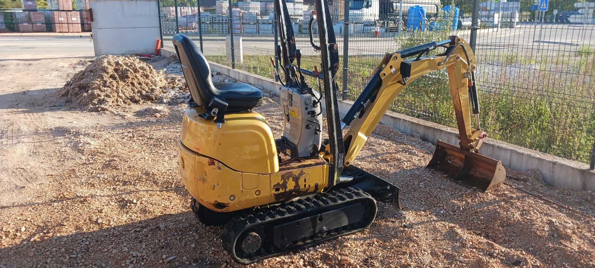 Mini Giratória CAT 300.9 de 2019