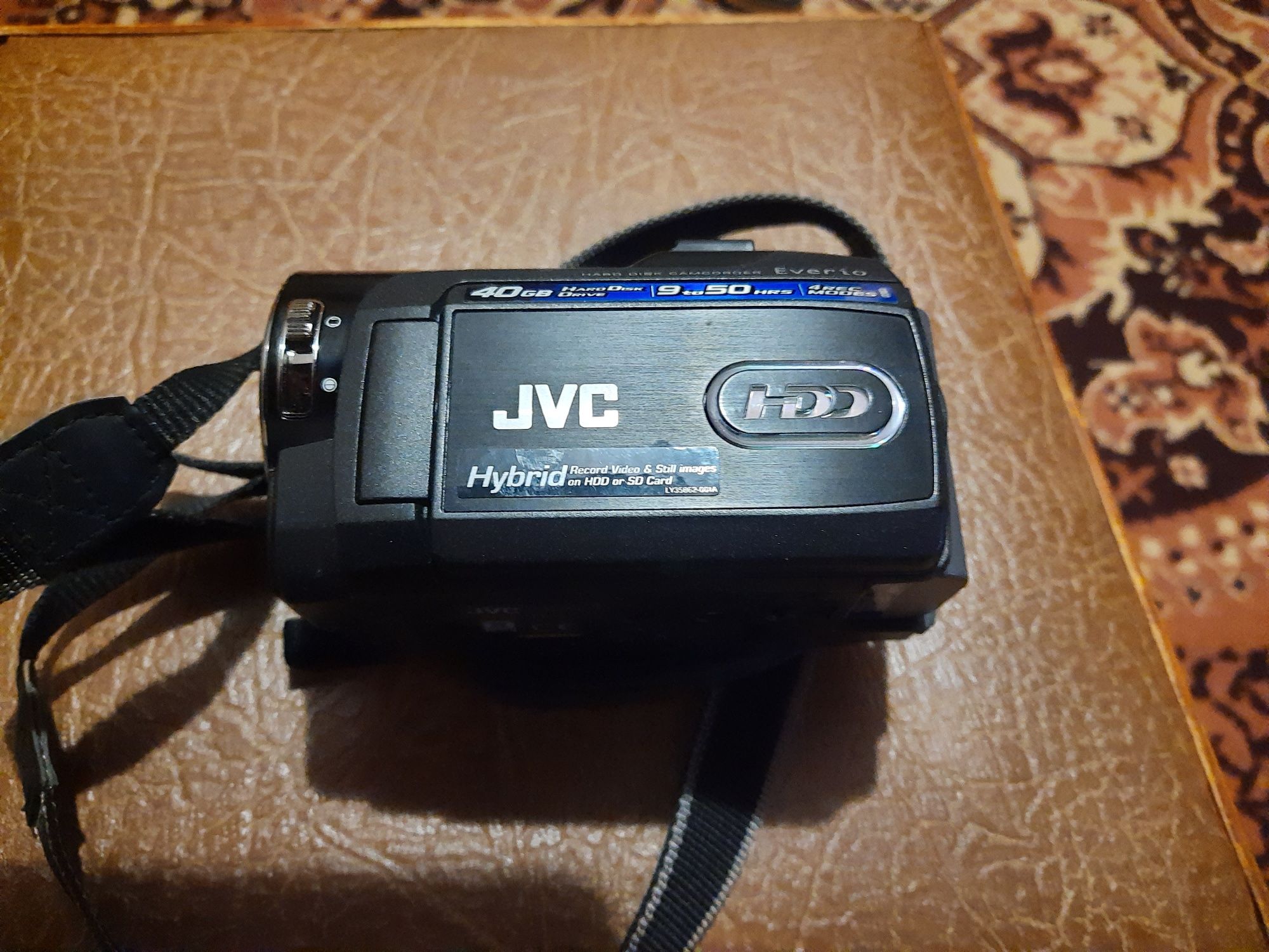 Відеокамера JVC GZ-MG575