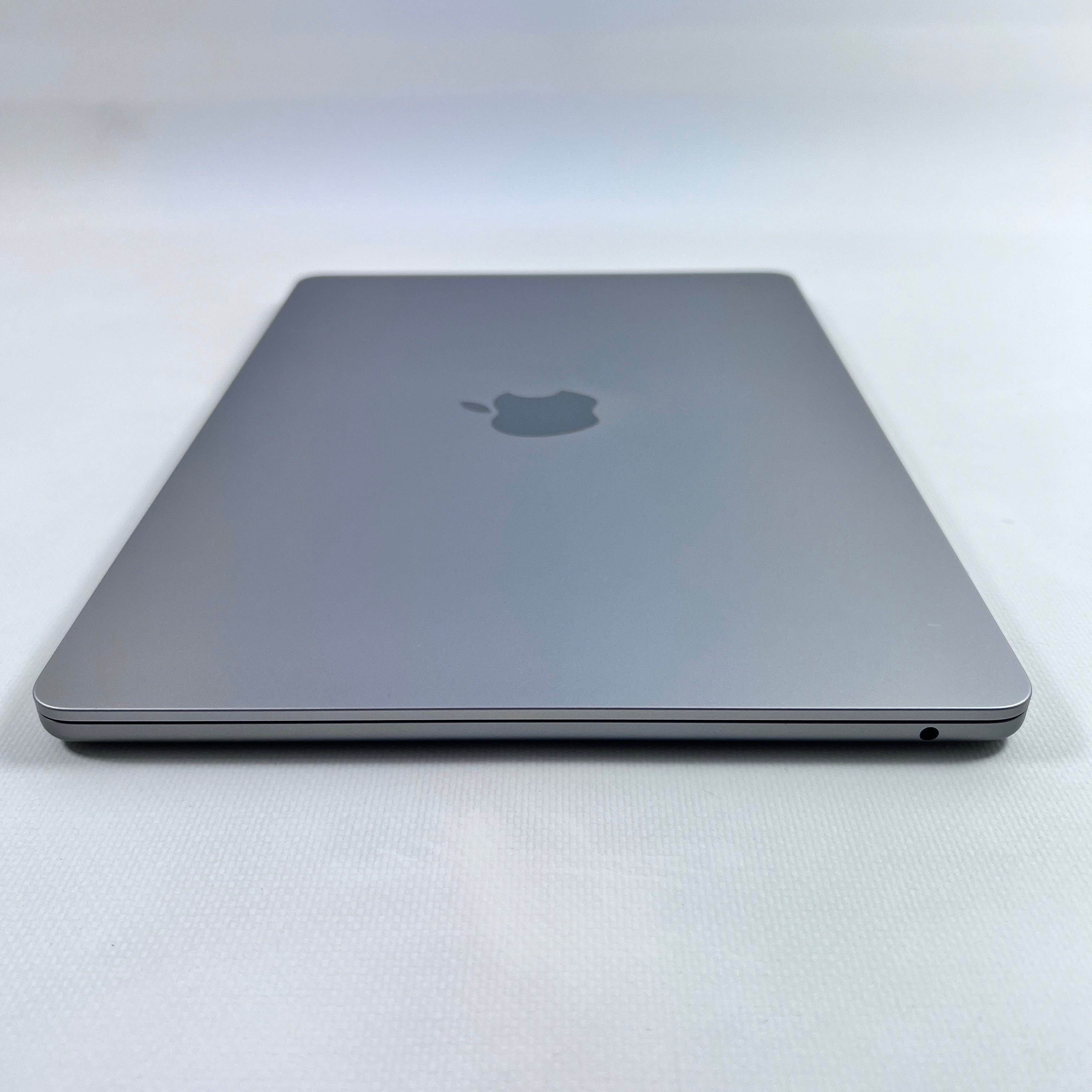 MacBook Air 13 2022 M2 8GB RAM 256GB SSD Space Gray ГАРАНТІЯ МАГАЗИН