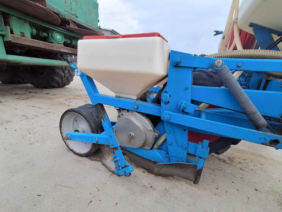 Sprzedam siewnik MONOSEM PNU - 3 komplety tarcz