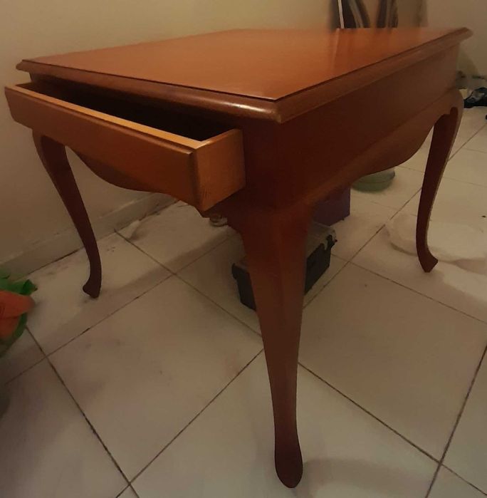 Mesa madeira com gaveta