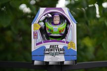 История Игрушек: Базз Лайтер Toy Story Buzz Lightyear
