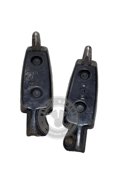 Podnóżki Harley Davidson Sportster V Rod 33134-07CAZ 33135-07CAZ