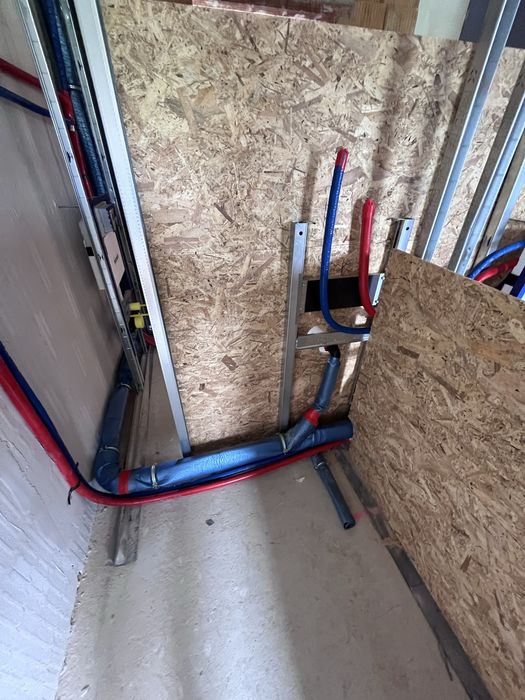 Uslugi hydrauliczne Hydraulik łazienki kanalizacja przerobki gaz