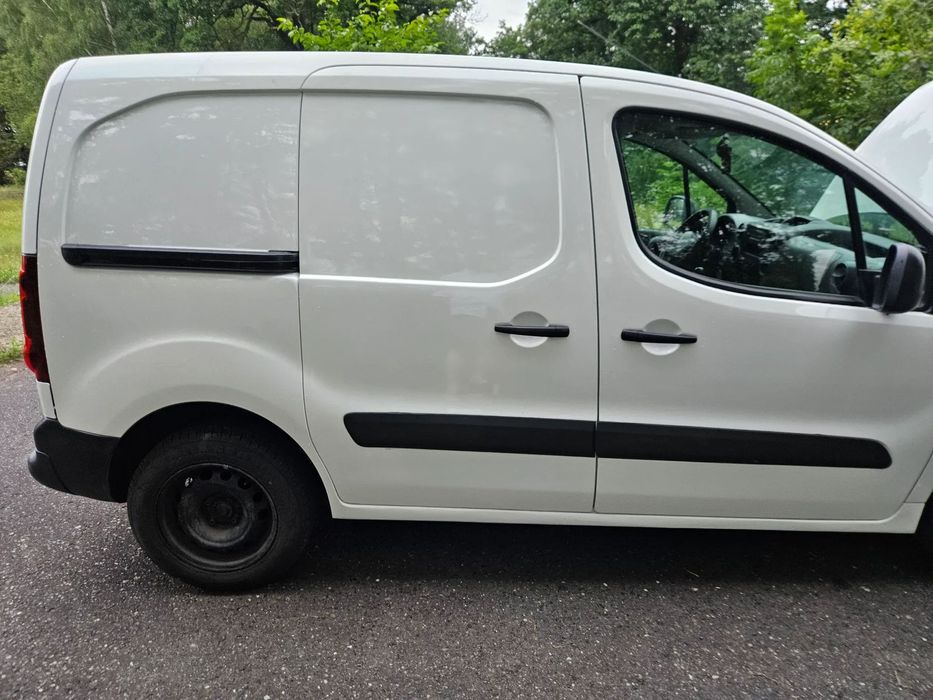 Peugeot Partner  Peugeot Partner 1.6HDI 90km
