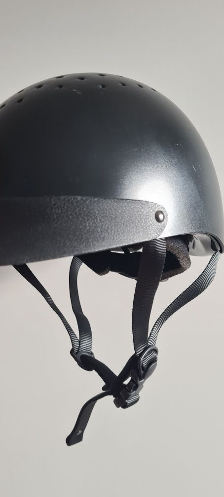 Kask jeździecki Fouganza 100 czarny, rozmiar S (52-55cm)