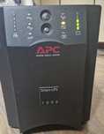 UPS APC Smart UPS 1000 zasilacz awaryjny