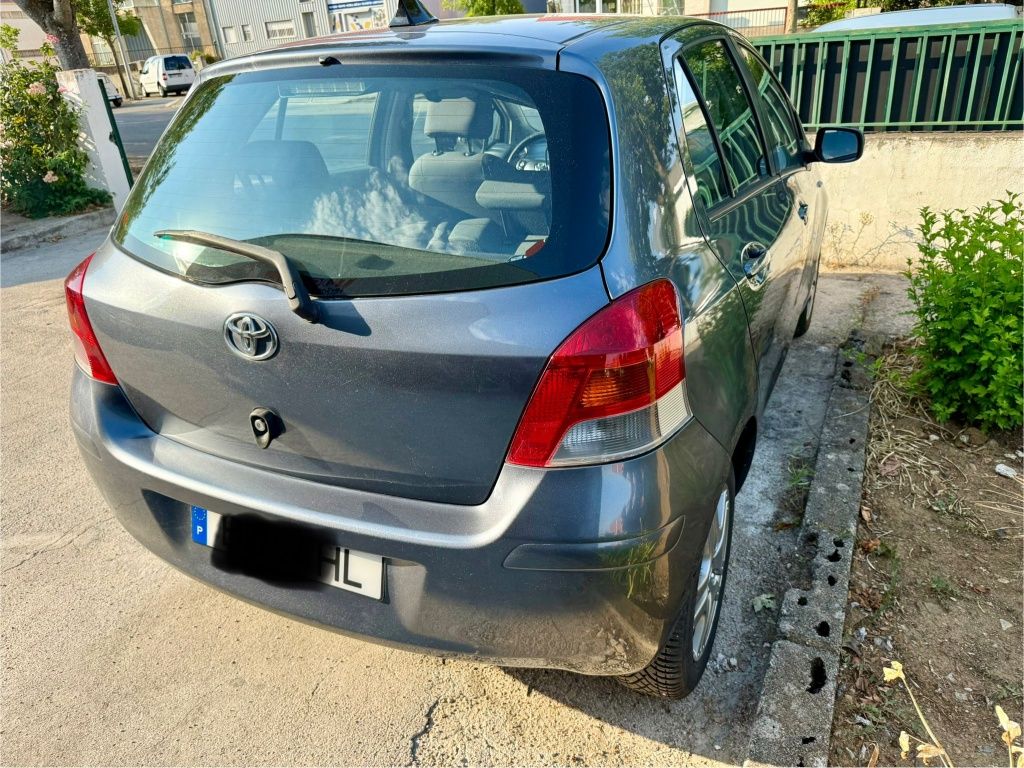 Vendo Toyota Yaris