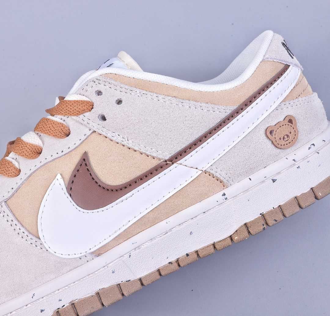 Nike SB Dunk Low SE Swoosh DO9457-