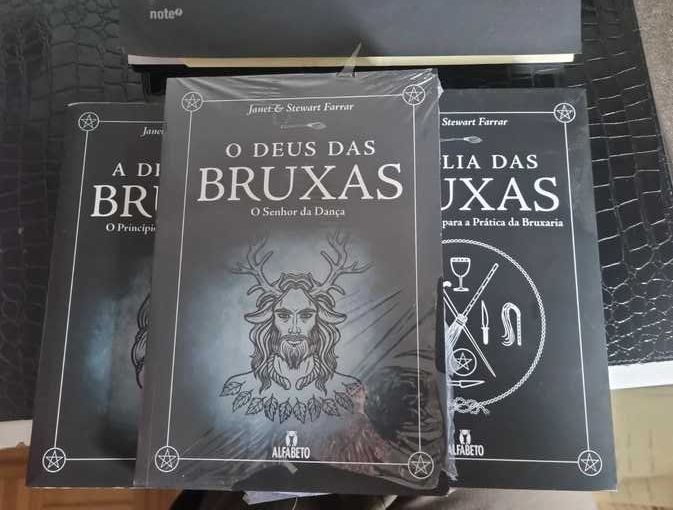 A Deusa das Bruxas,Deus das Bruxas,A Bíblia das bruxas de Janet Farrar