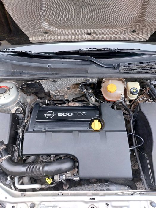 Opel Vectra c 2.2yh 2005року