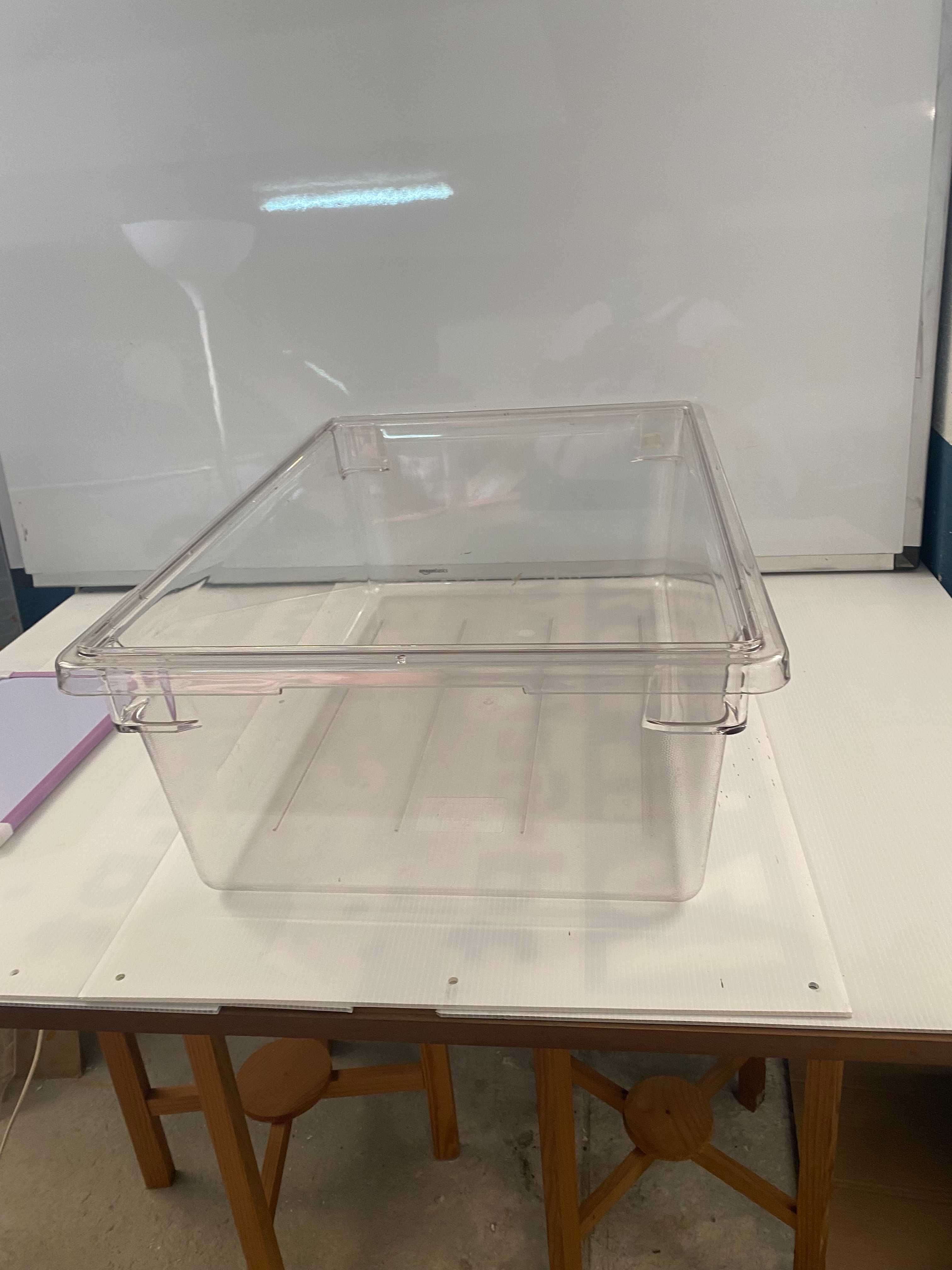 Caixa de armazenamento Cambro nova