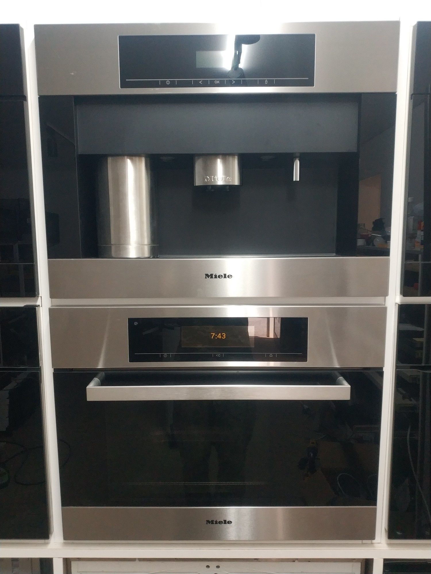 Духовка пароварка Miele DGC 5080