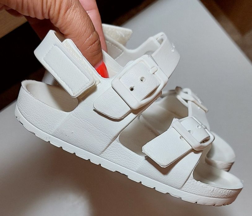 3 pares n°24 adidas, Primark e Mo