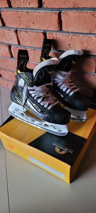 Łyżwy hokejowe CCM SuperTacks
