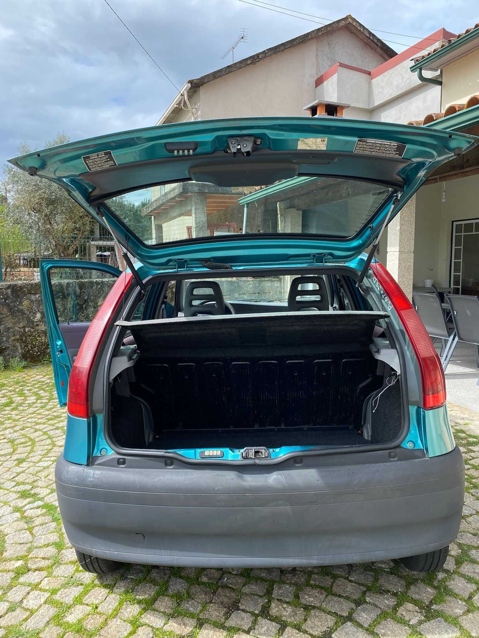 Fiat Punto 1994 carro bem cuidado e estimado