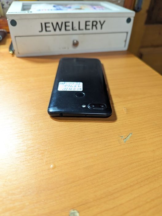 Redmi 6 4/64gb робочий повністю