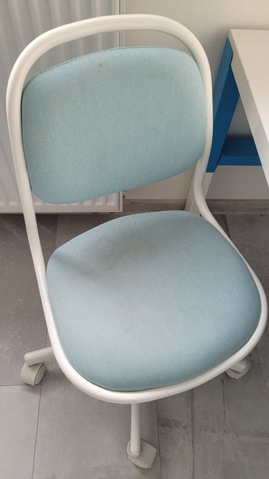 Biurko i krzesło Ikea dla dziecka