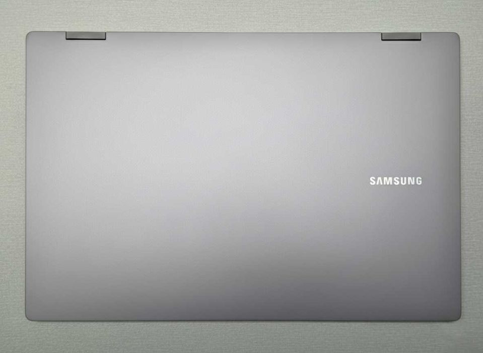 Samsung Galaxy Book 2 Pro 360 15.6" / OLED / i7-1260P/ 8GB/ 512GB