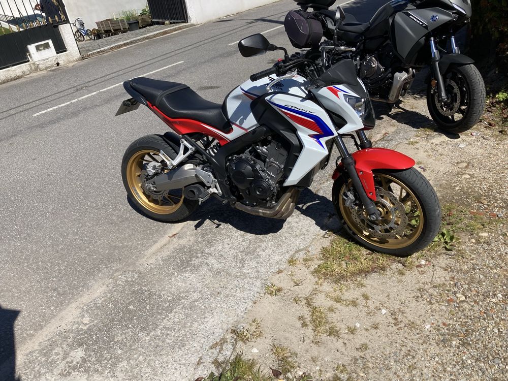 Moto Honda CB 650F