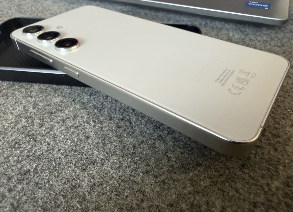 Samsung Galaxy S24 8/256 Idealny stan