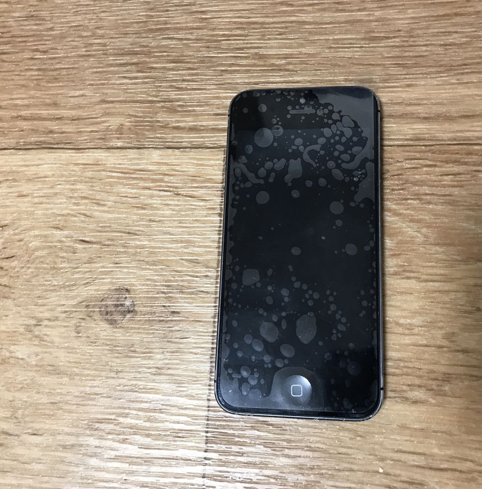 iPhone 5 32 gb Space Gray Neverlock