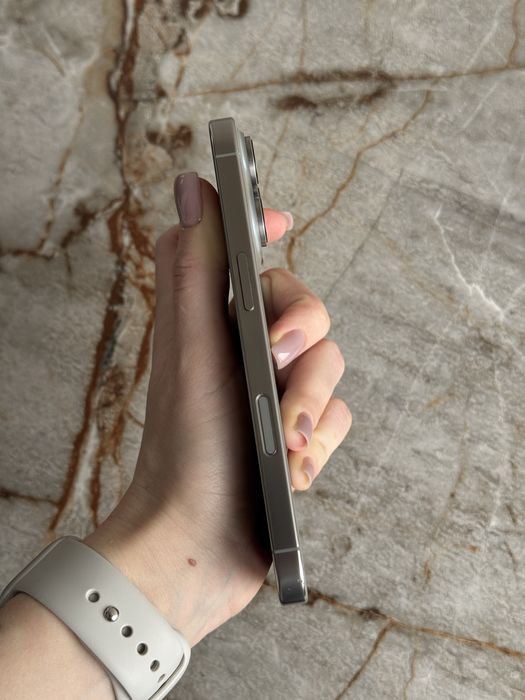 Apple iPhone 16 Pro 128gb Natural Titanium Neverlock