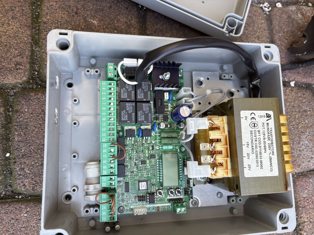 Automatyka bramy BFT wg zdjec