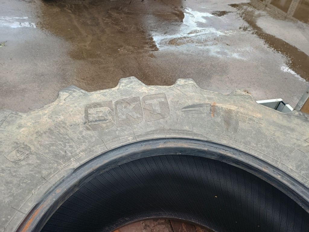 Opony 710/70 r38
